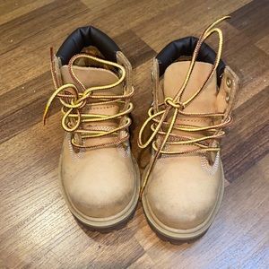 Timberland toddler boy shoes 8T